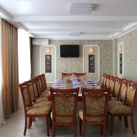 Ilek Hotel, Гостиница ИЛЕК Актобе Екстериор снимка