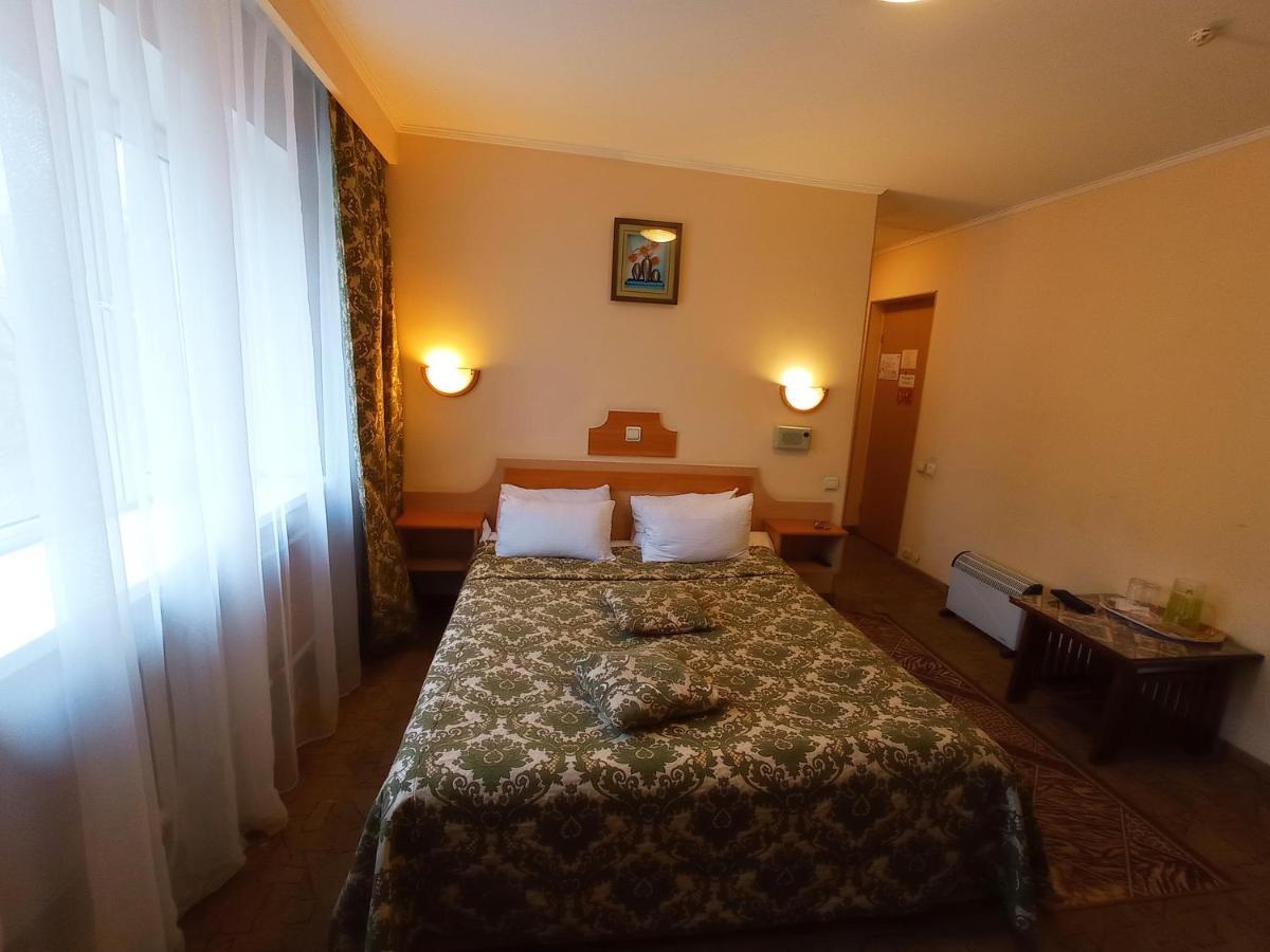 Ilek Hotel, Гостиница ИЛЕК Актобе Екстериор снимка