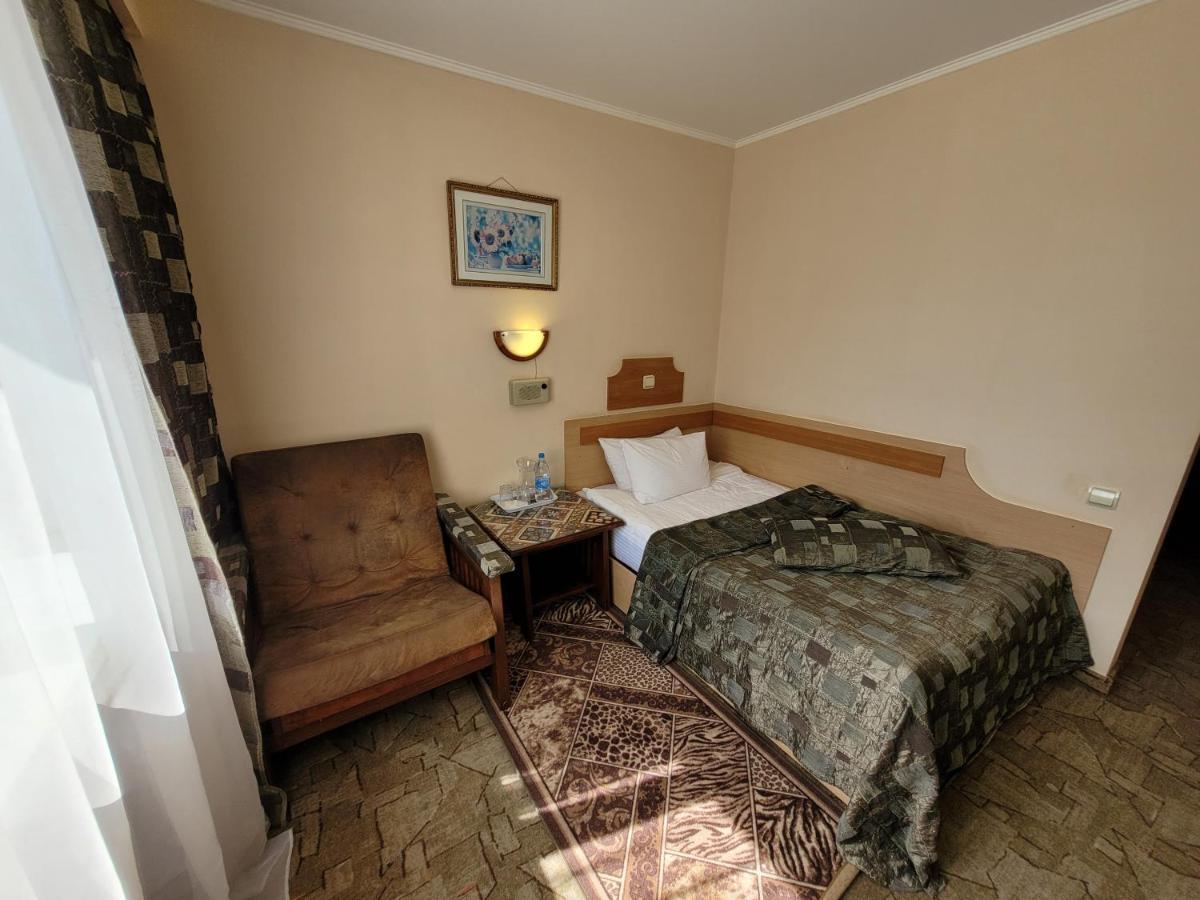 Ilek Hotel, Гостиница ИЛЕК Актобе Екстериор снимка