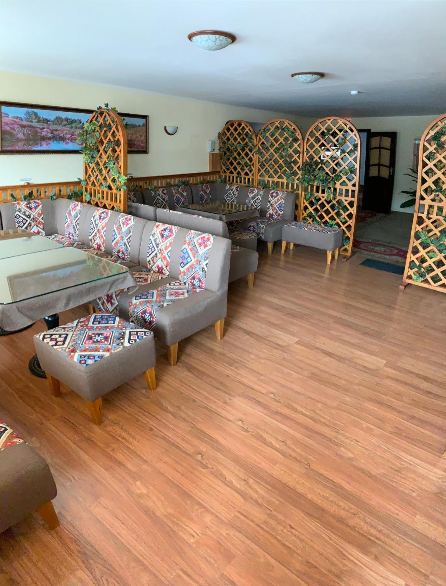 Ilek Hotel, Гостиница ИЛЕК Актобе Екстериор снимка