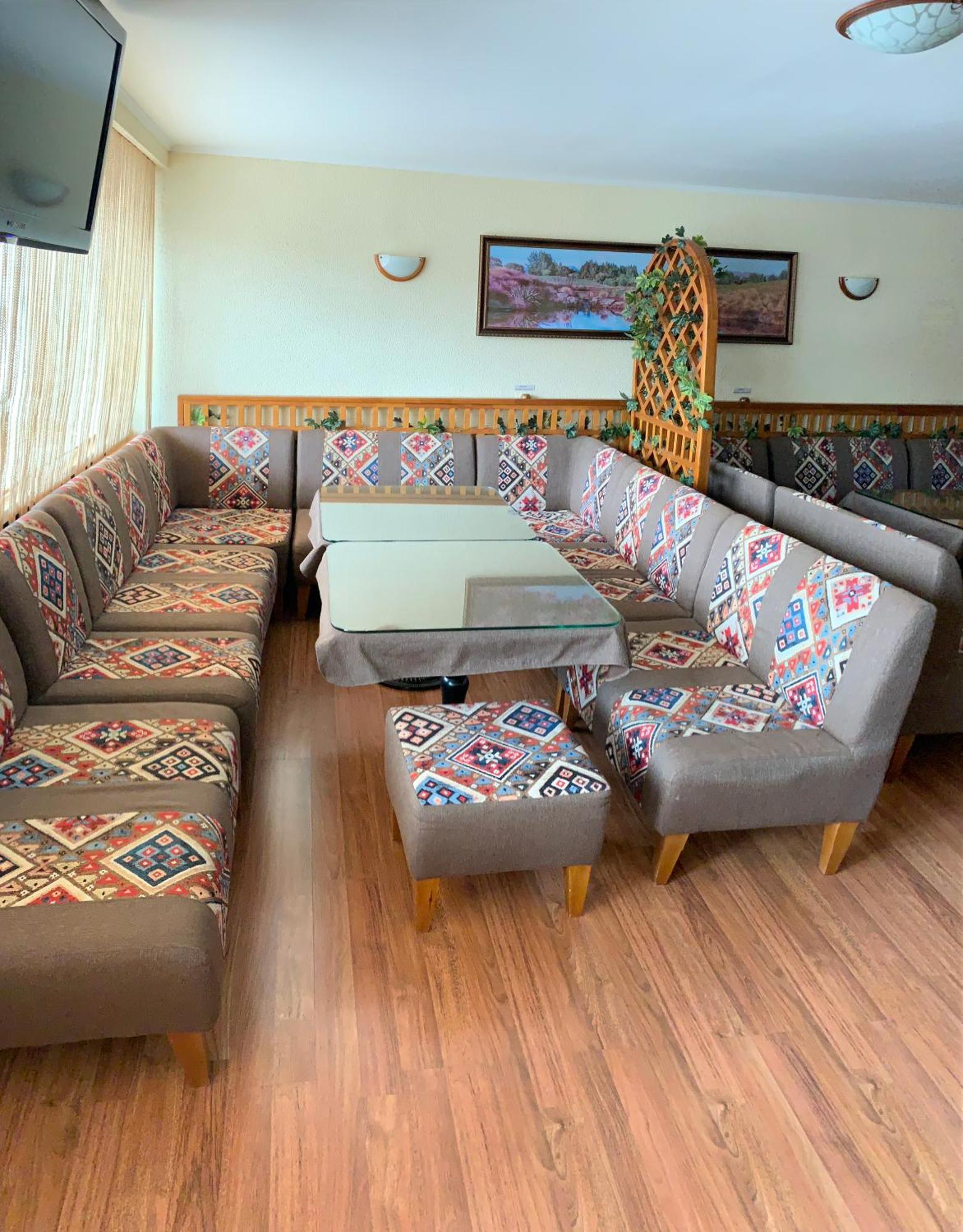 Ilek Hotel, Гостиница ИЛЕК Актобе Екстериор снимка