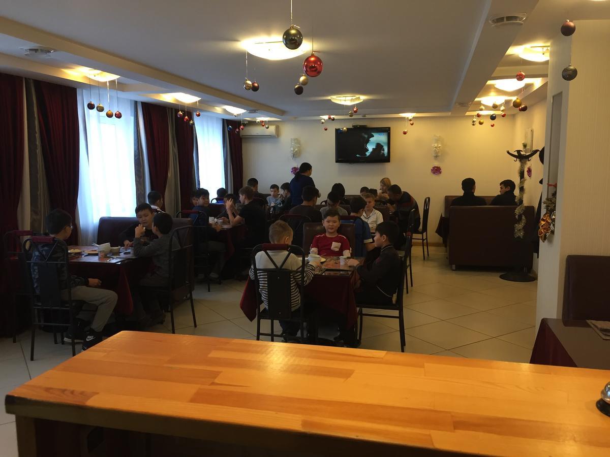 Ilek Hotel, Гостиница ИЛЕК Актобе Екстериор снимка