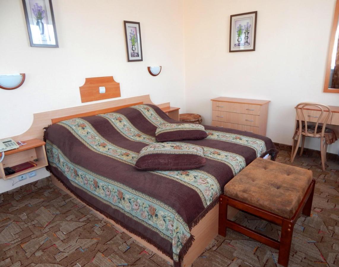 Ilek Hotel, Гостиница ИЛЕК Актобе Екстериор снимка